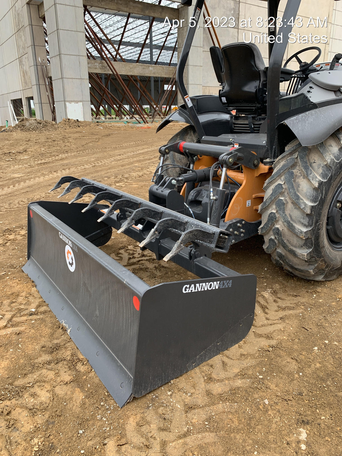 2023 CASE 570N EP