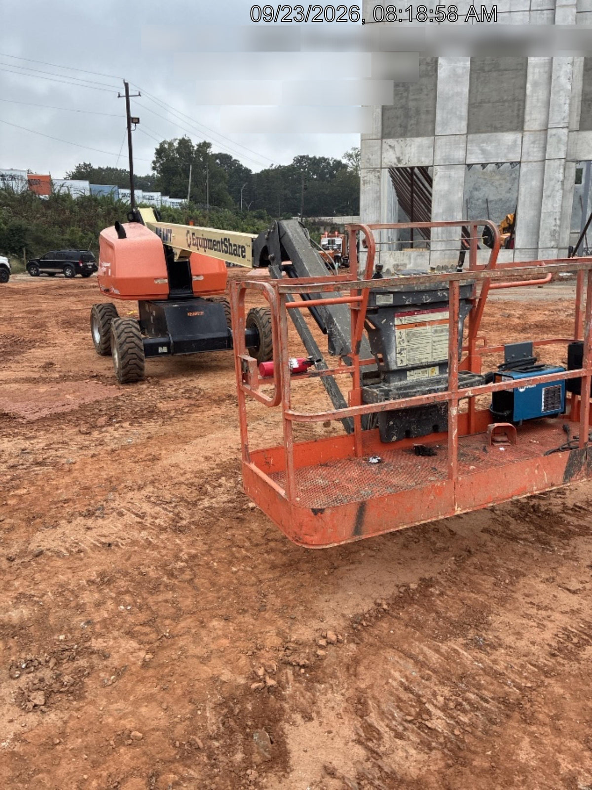 2023 JLG 460SJ