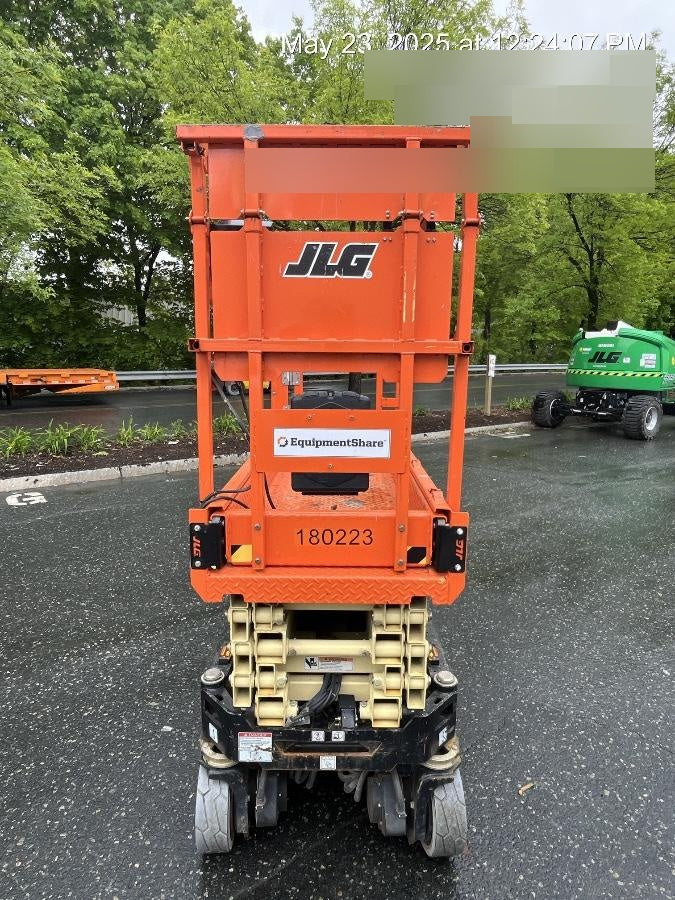 2021 JLG ES1932