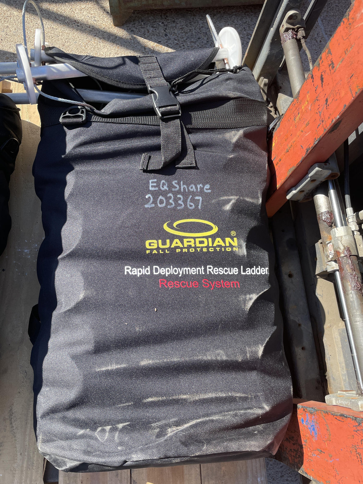 2022 GUARDIAN 15046