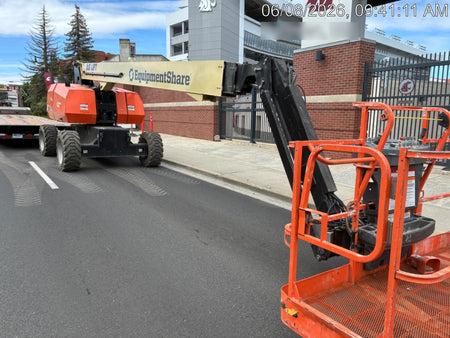 2023 JLG 860SJ