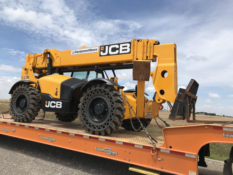 2019 JCB 512-56 Canopy, 109 HP, Solid Tires, STD Worklight, Beacon, Aux Hydraulics, Lifting Eye, Back up Alarm w/66" Carriage/60" Forks