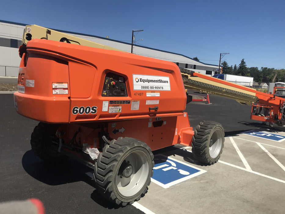 2019 JLG 600S 4WD
