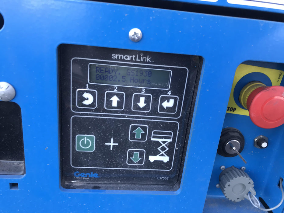 2019 Genie GS-1930 Fixed rails with chain Entry