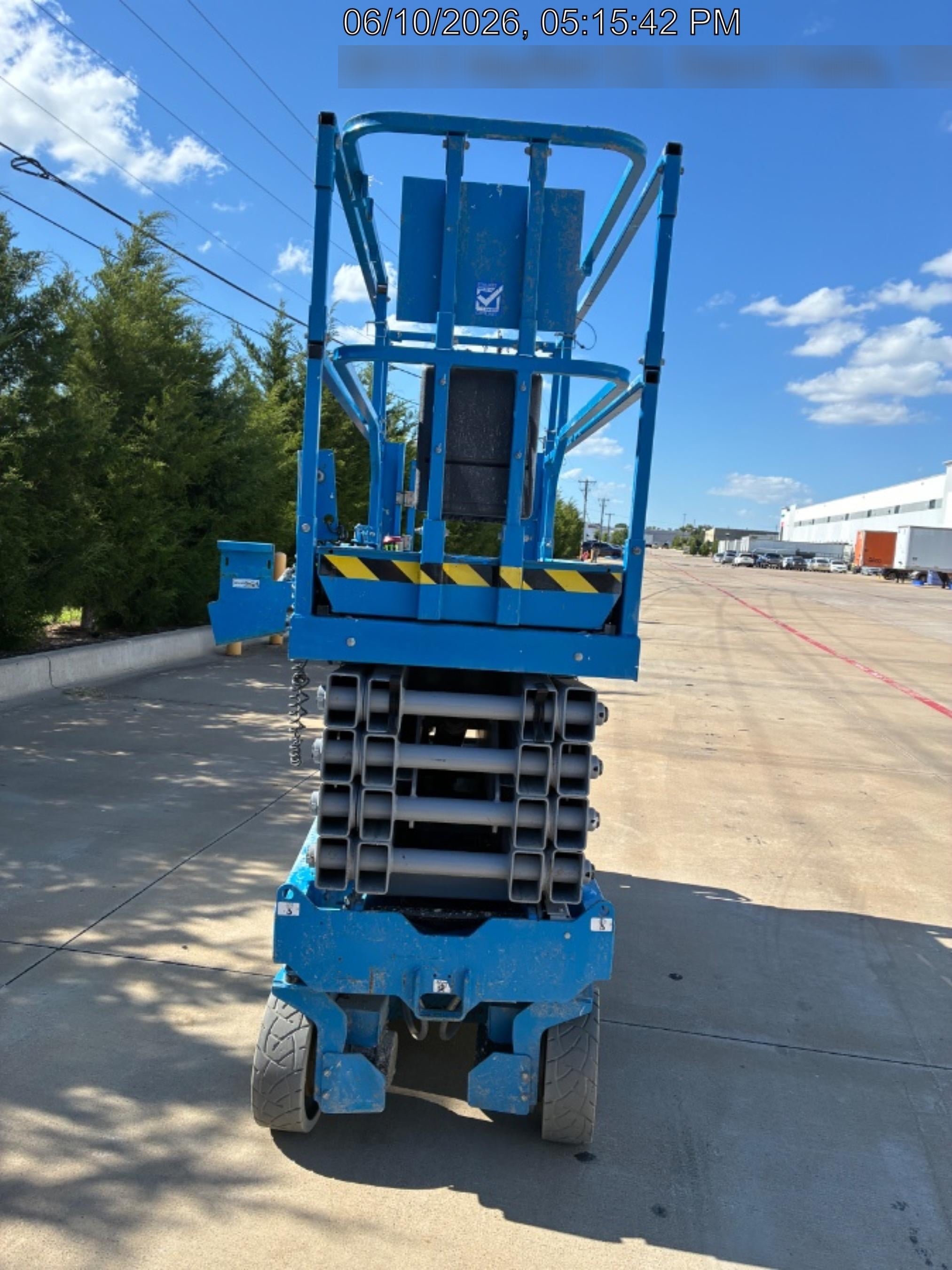 2023 GENIE GS-3232