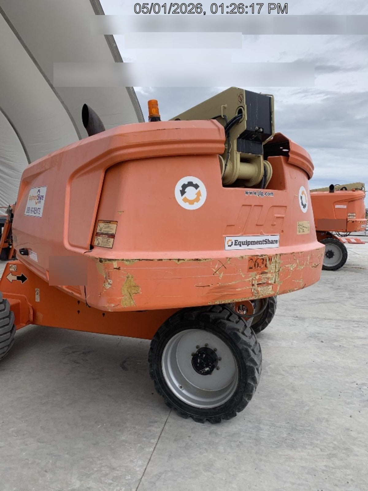2019 JLG 660SJ 4WD w/Deutz Diesel Engine, FF Tires, Beacon, Welder-Ready Package