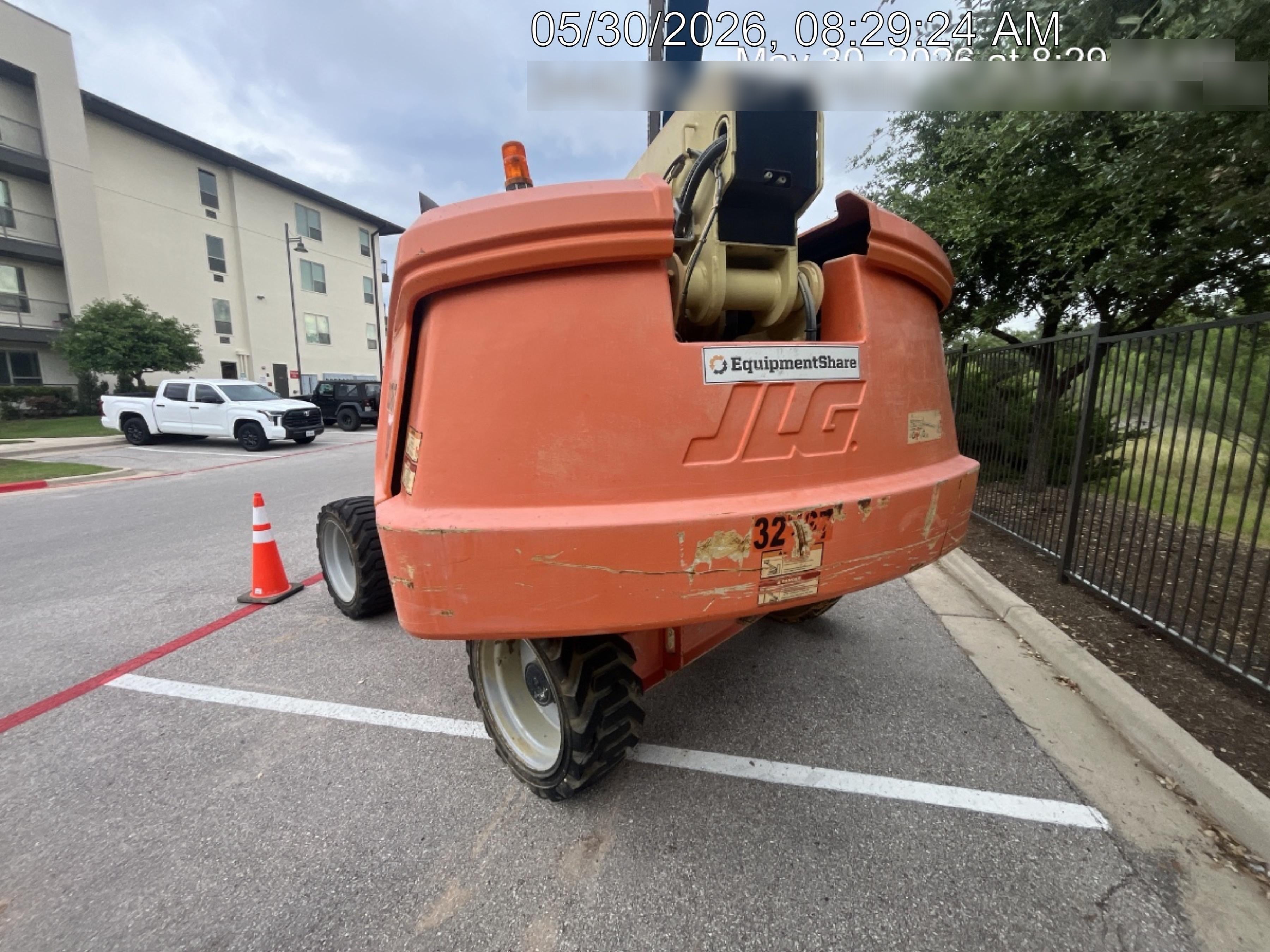 2019 JLG 660SJ
