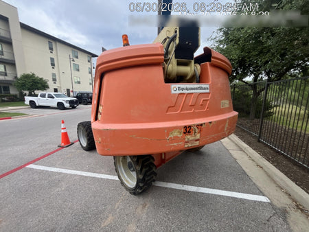 2019 JLG 660SJ
