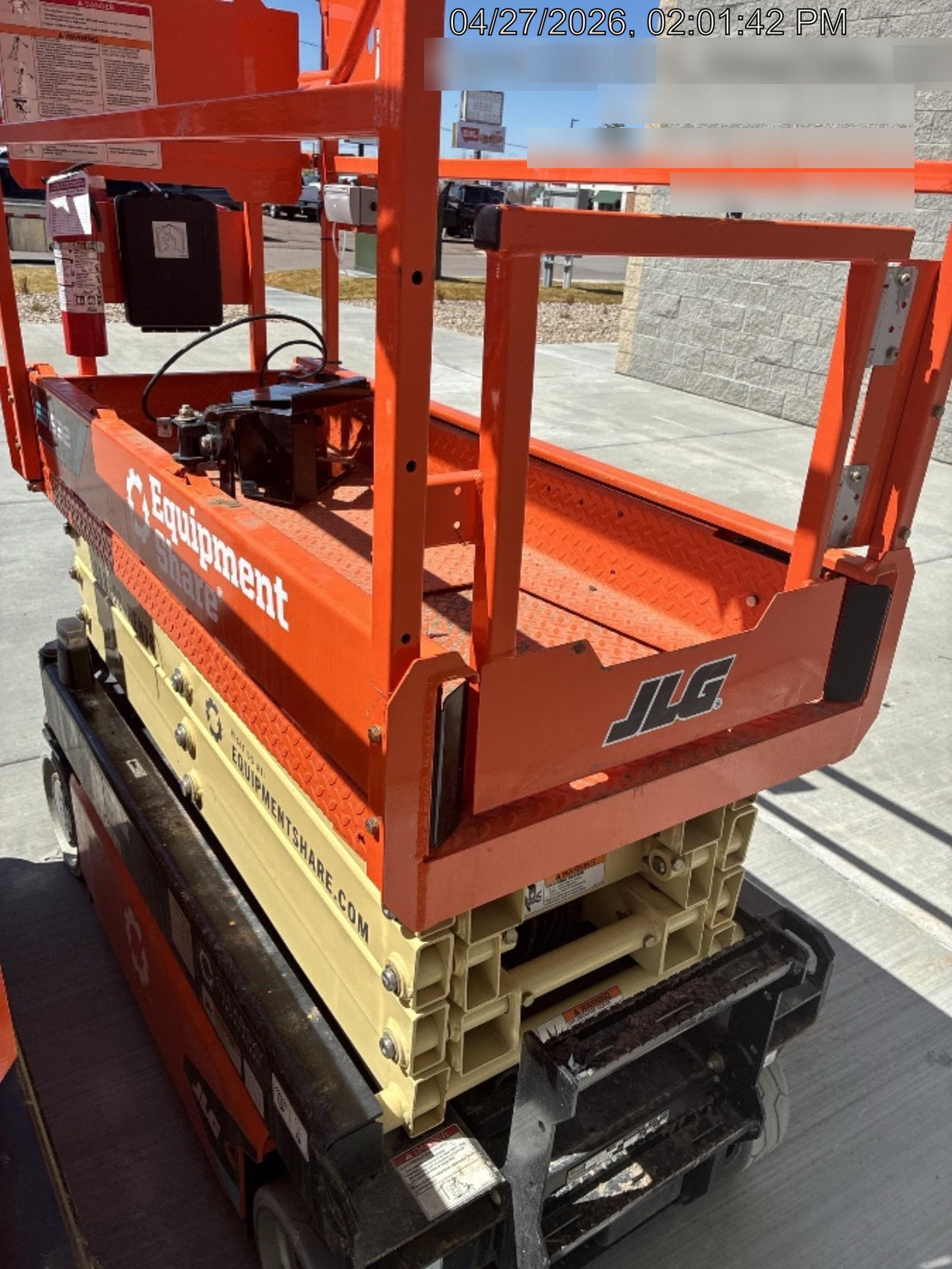 2025 JLG ES1932