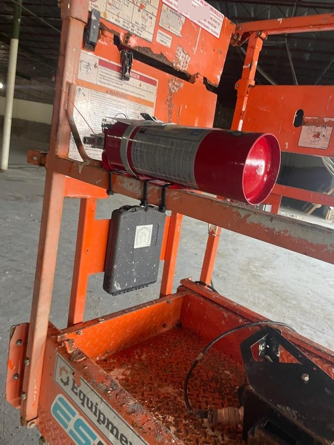 2022 JLG ES1932