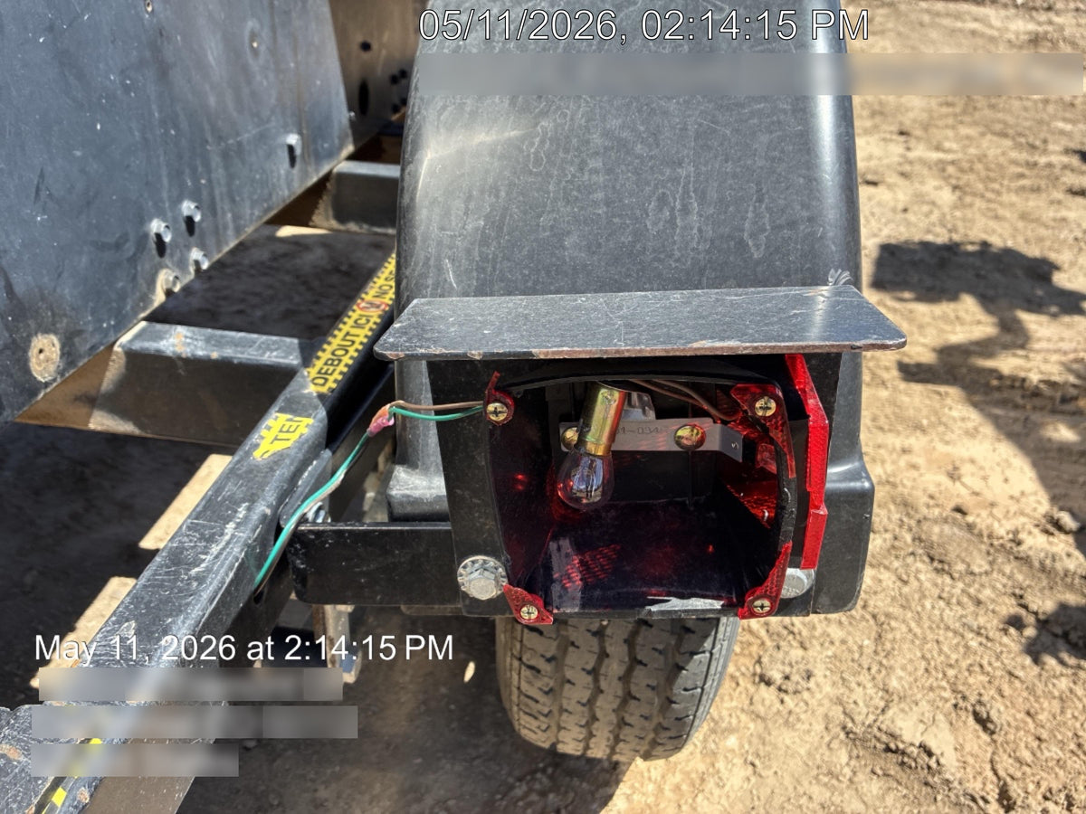2020 Lincoln Electric Vantage 322 Welder Ready-Pak 3, Two wheel trailer, Fender and Light kit, Cable Rack
