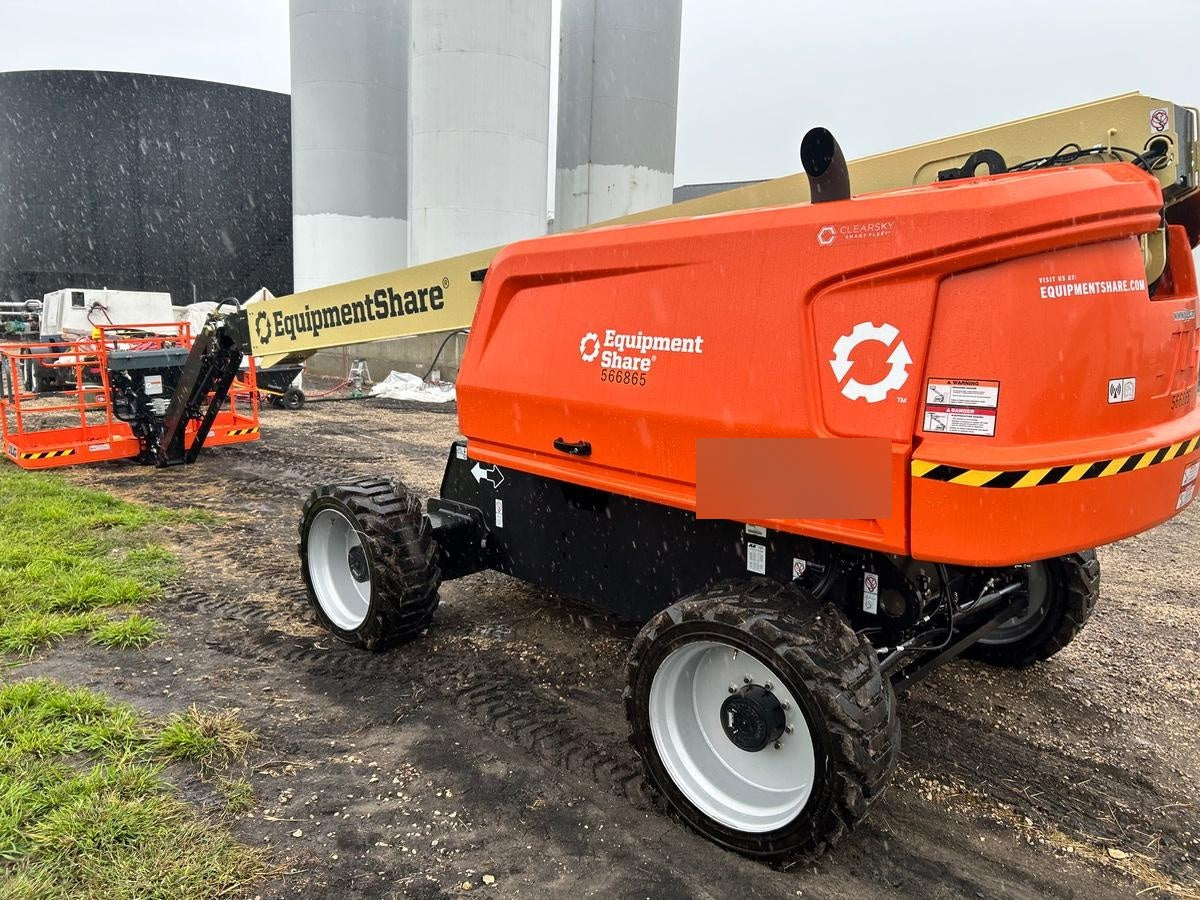 2025 JLG 660SJ