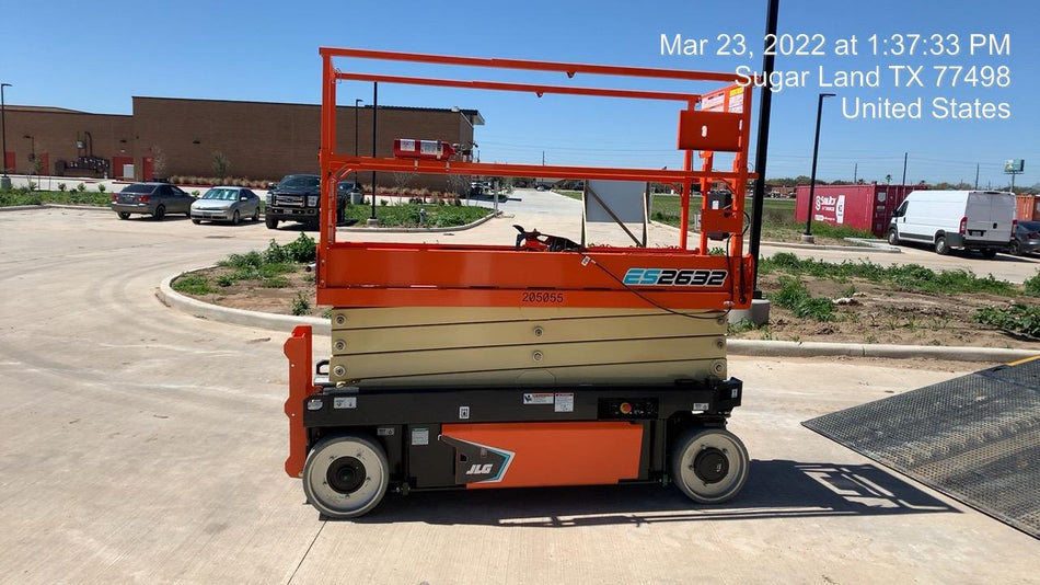 2022 JLG ES2632