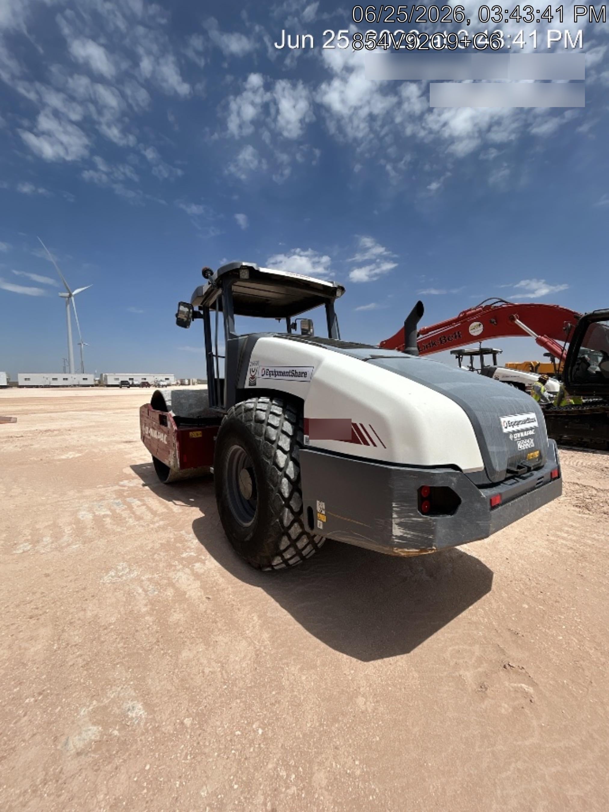 2022 DYNAPAC CA2500D