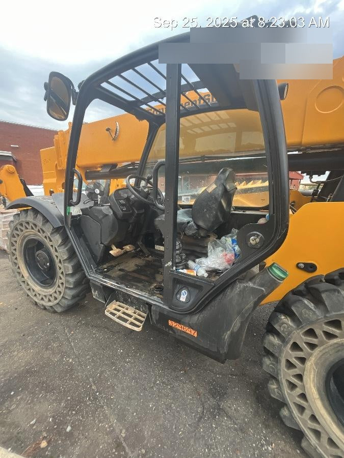 2023 JCB 510-56