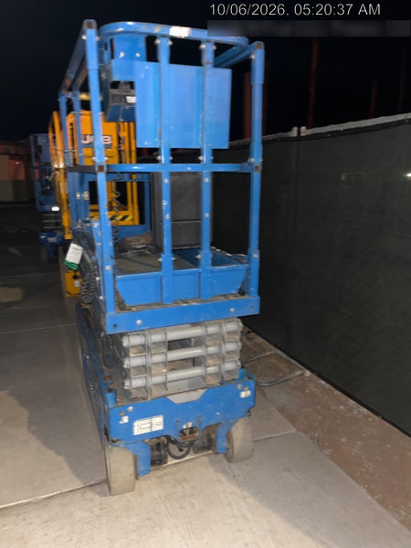 2020 Genie GS-1930 Solid Non Marking Tires, Beacon, Folding rails with half height swing gate, 800W Inverter