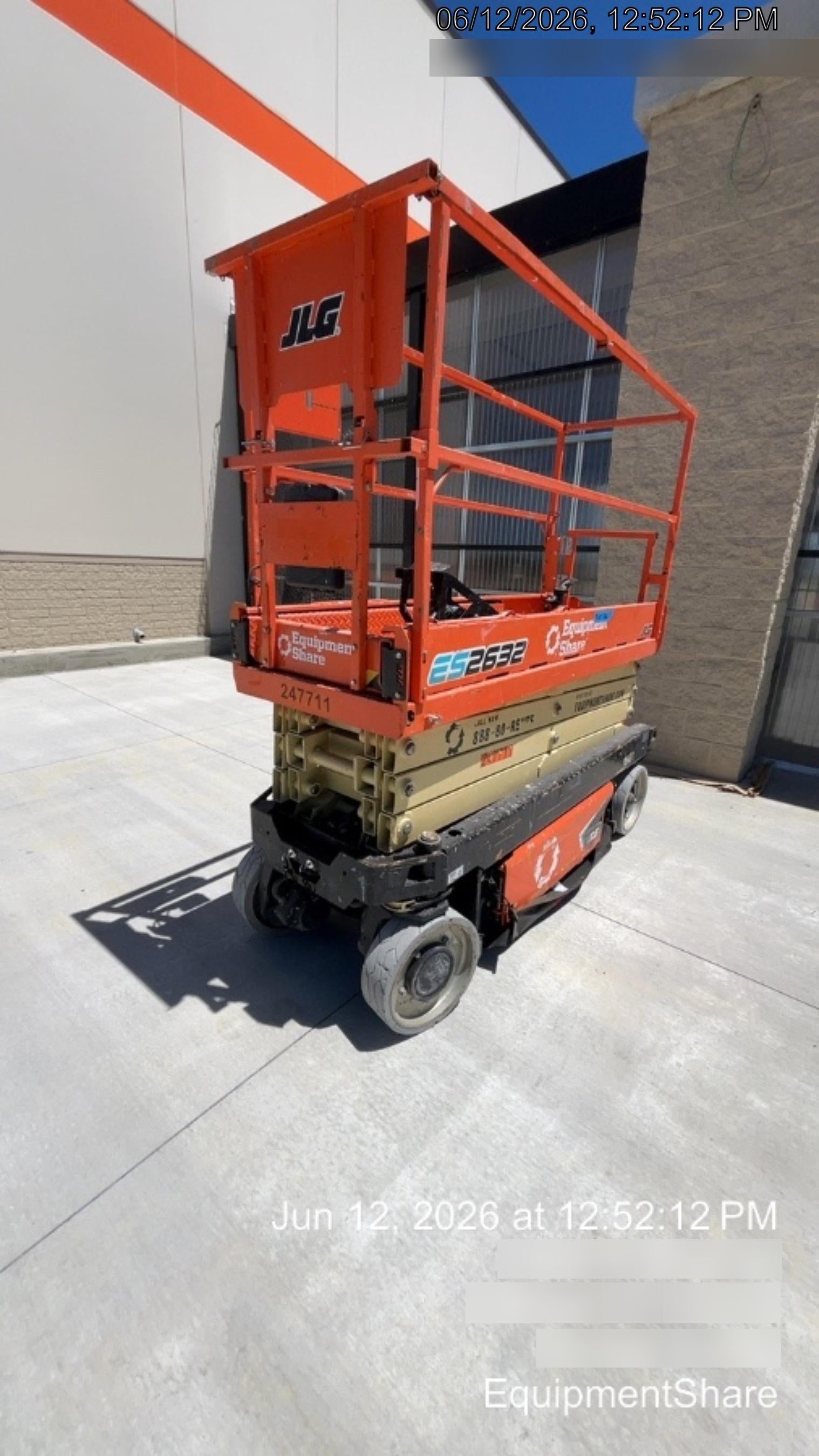 2022 JLG ES2632