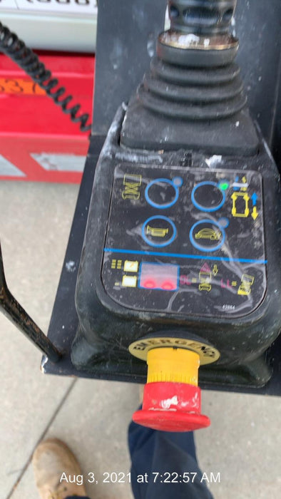 2020 MEC 1330SE Solid NM Tires, Steel Swing out Doors, LCS, Beacon, 900W Invertor