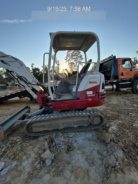 2020 Takeuchi TB235-2R Canopy, Rubber Tracks, Manual TAG QC