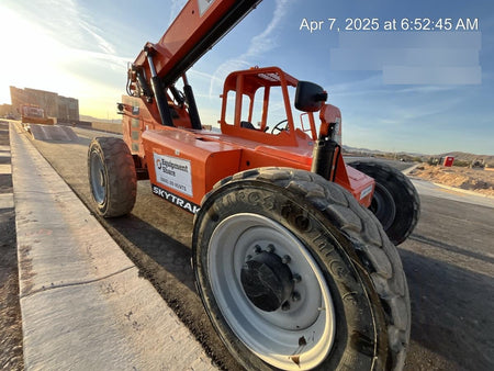 2021 SKYTRAK 8042