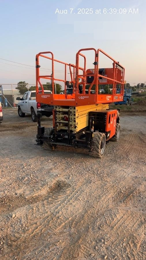 2023 JLG RT4069