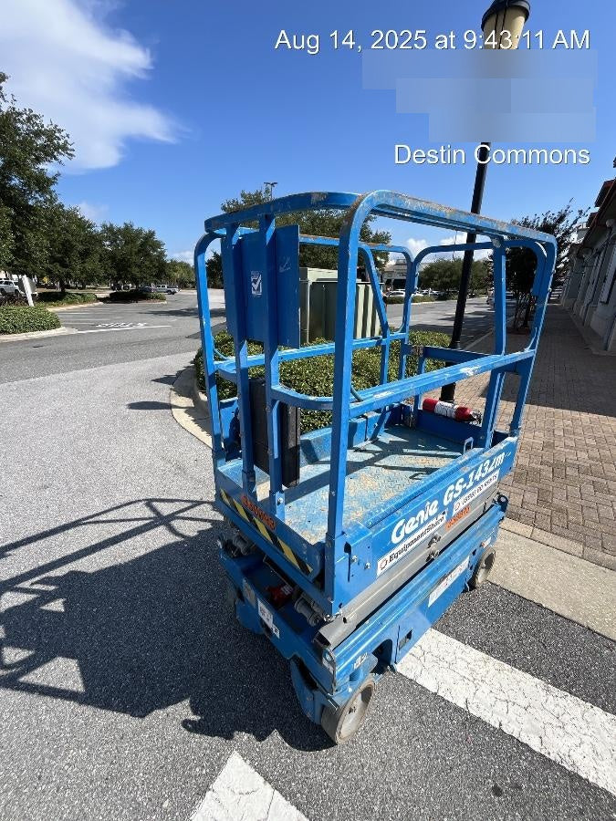 2023 GENIE GS-1432