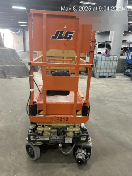 2021 JLG ES1330L