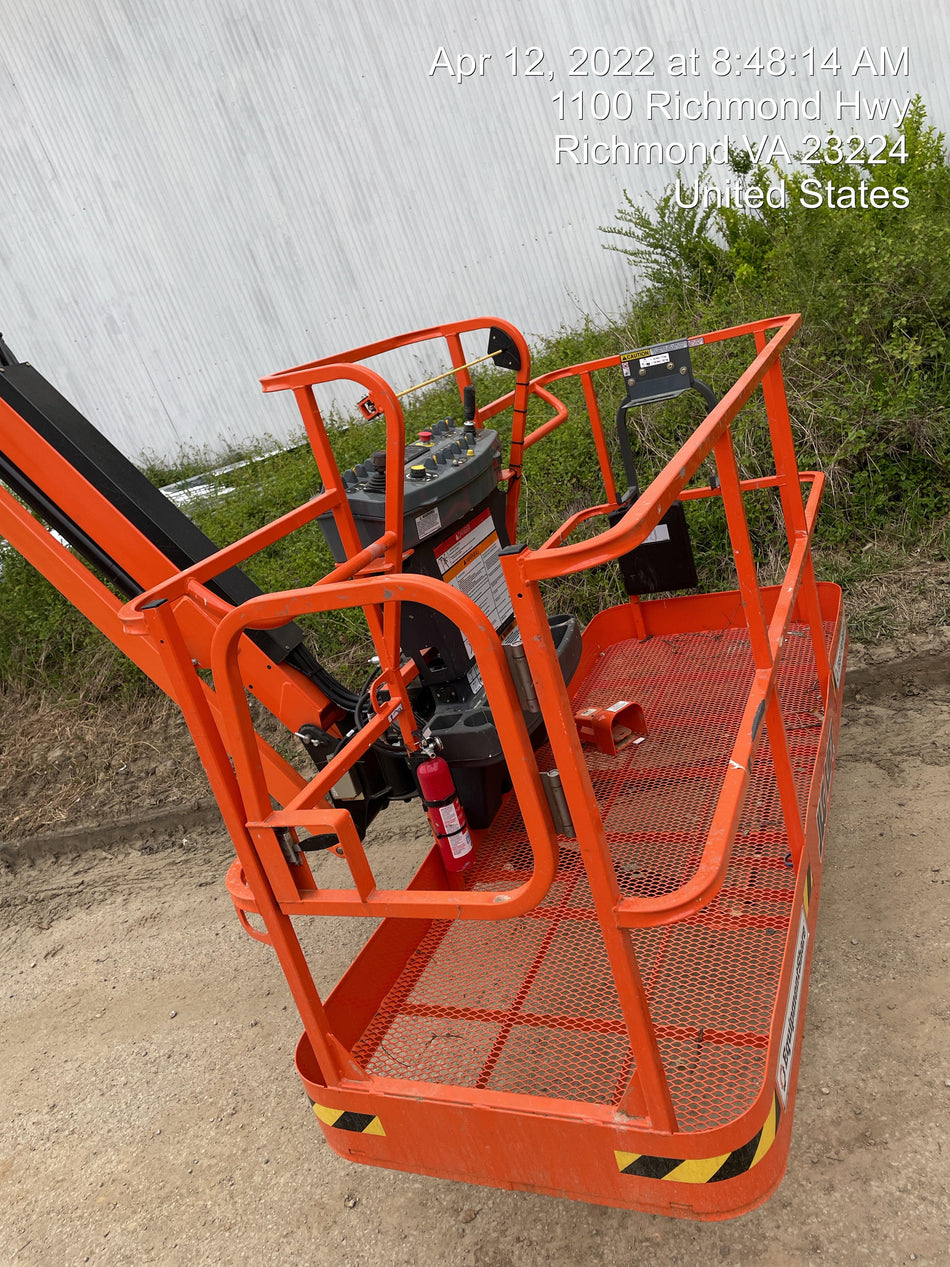 2022 JLG 860SJ
