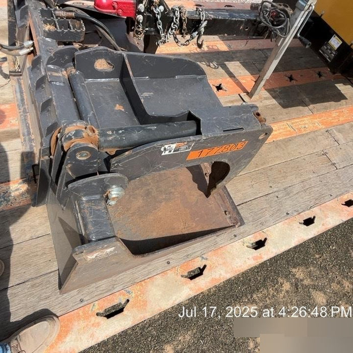 2021 PALADIN 76" Scrap Grapple Bucket - Paladin