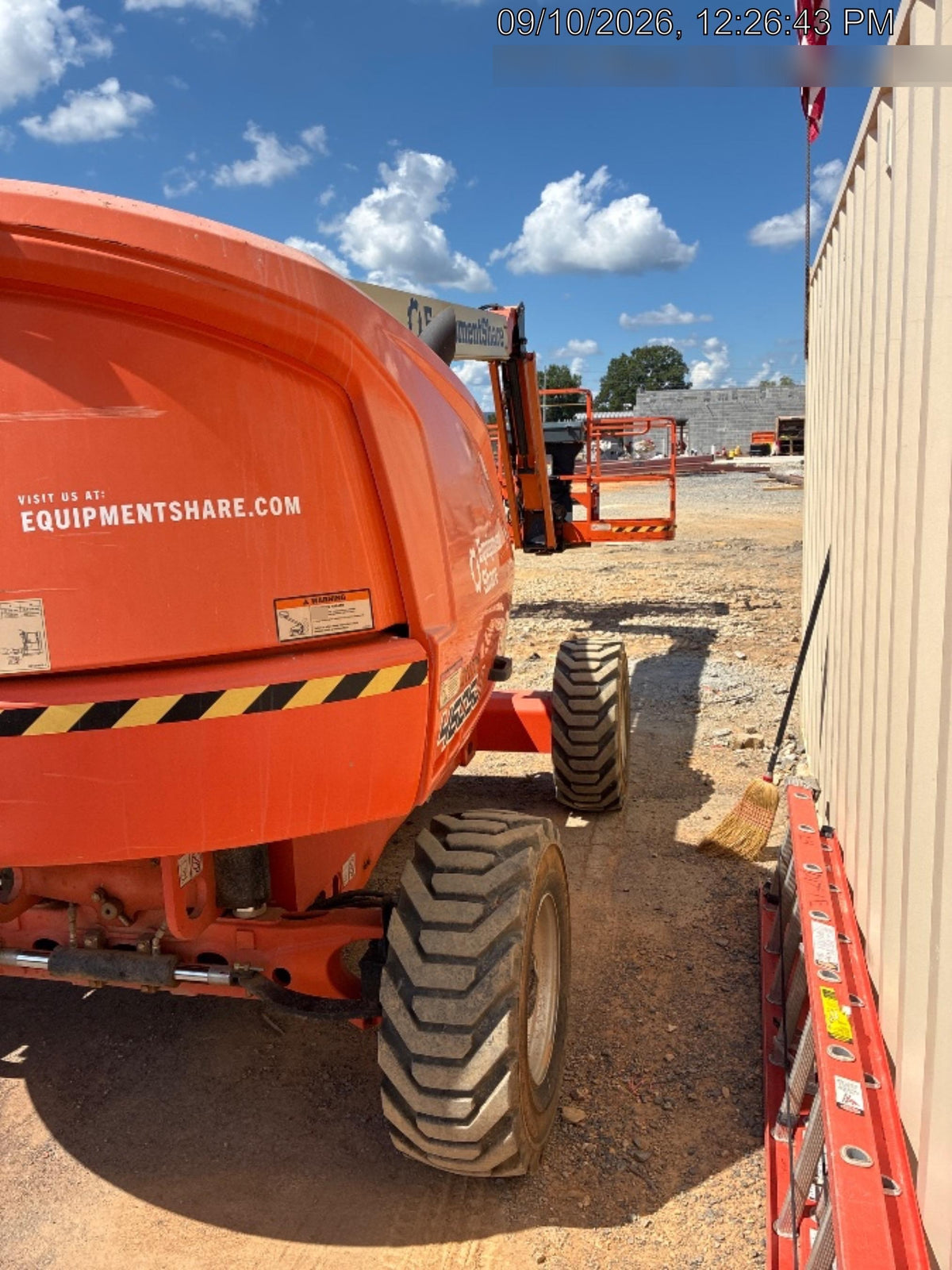2023 JLG 460SJ