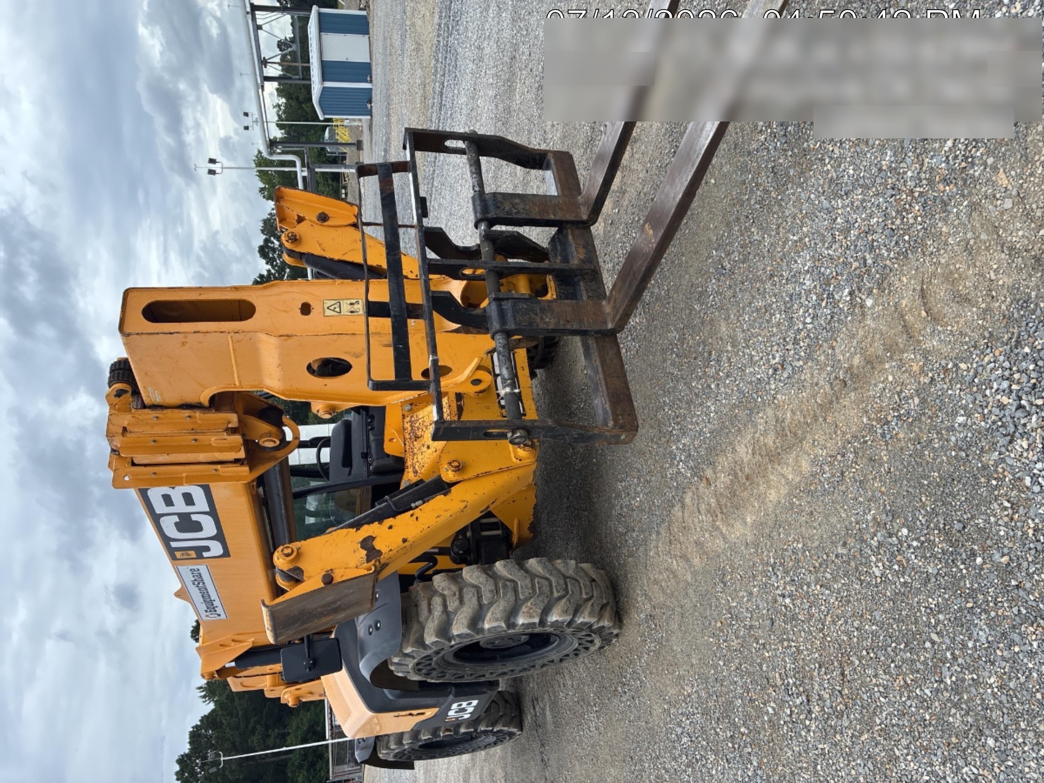 2022 JCB 510-56