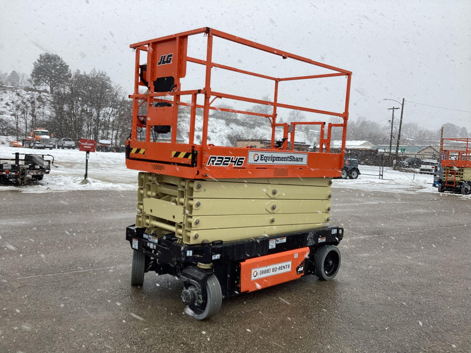 2021 JLG R3246