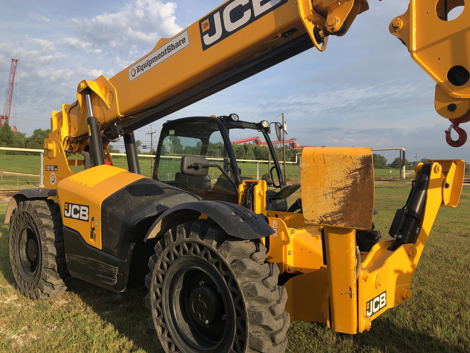 2020 JCB 512-56 Canopy, 74 HP, Solid Tires, STD Worklight, Beacon, Aux Hydraulics, Lifting Eye, Backup Alarm w/66" Carriage, 60" Forks
