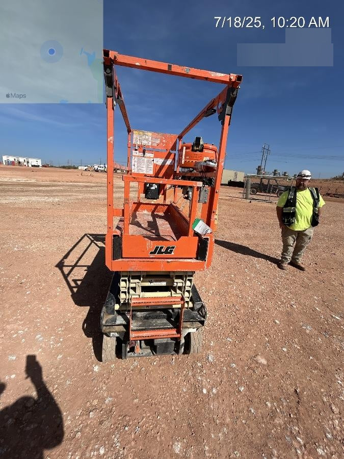 2022 JLG ES1932