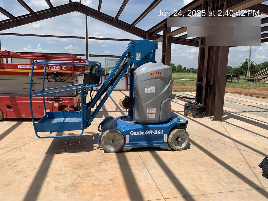 2020 GENIE GR-26J