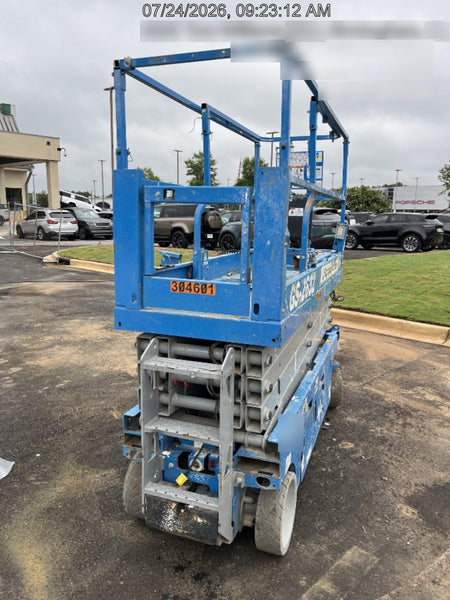 2023 GENIE GS-2632