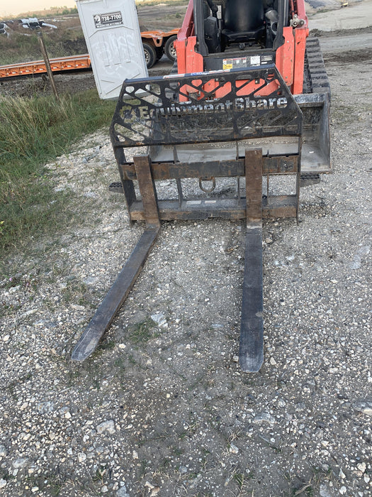 2021 PALADIN 48" Pallet Forks - Paladin