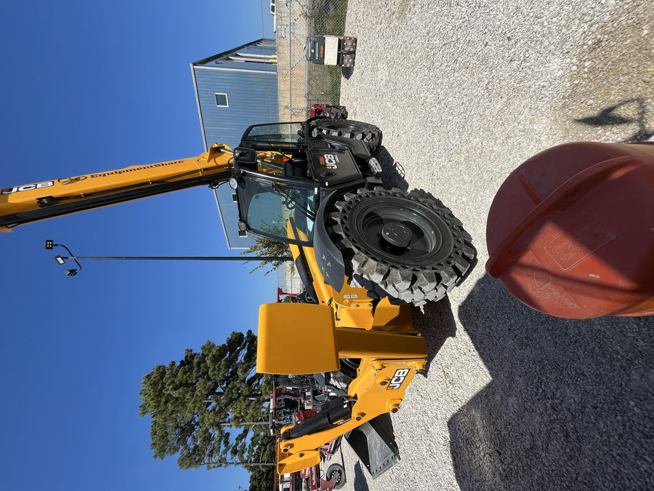 2025 JCB 514-56