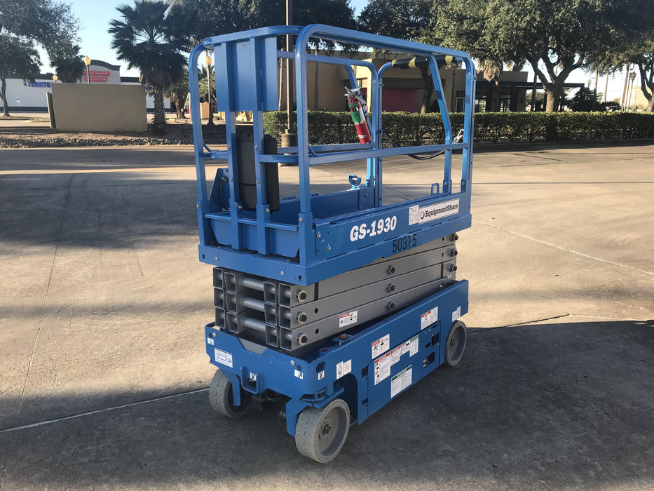 2019 Genie GS-1930 Fixed Rails with Chain Entry