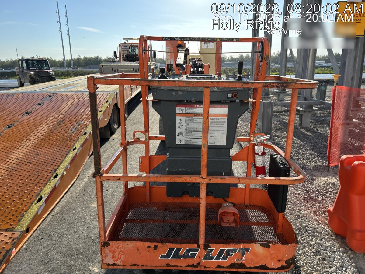 2019 JLG E300AJP