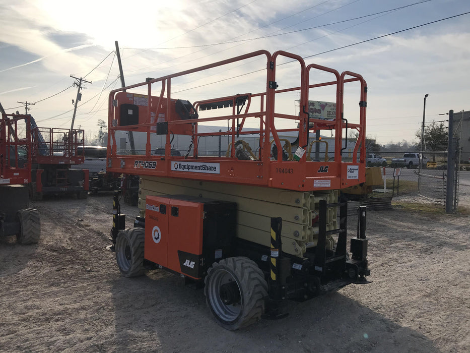 2021 JLG RT4069