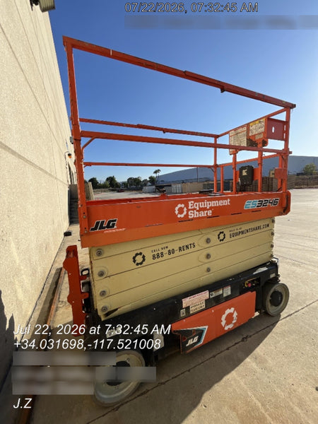 2022 JLG ES3246