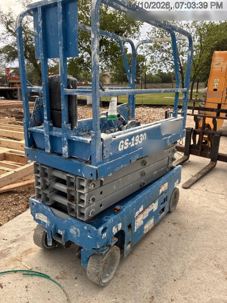 2019 Genie GS-1930 Fixed rails with chain Entry