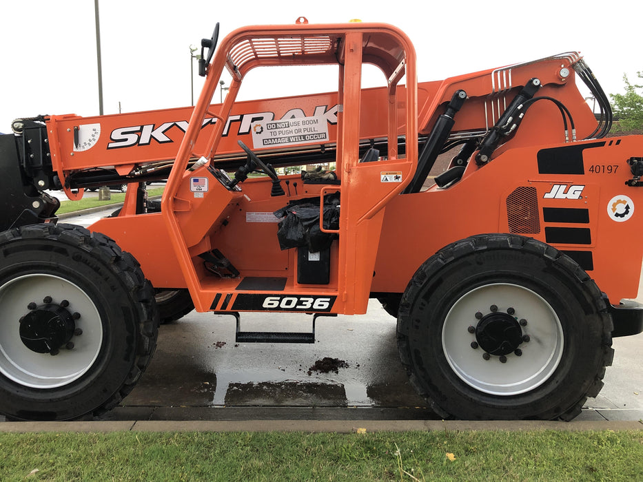 2019 Skytrak 6036 Canopy, Solid Tires, LED Work Lights, Beacon 50" Carriage, 48" Pallet Forks