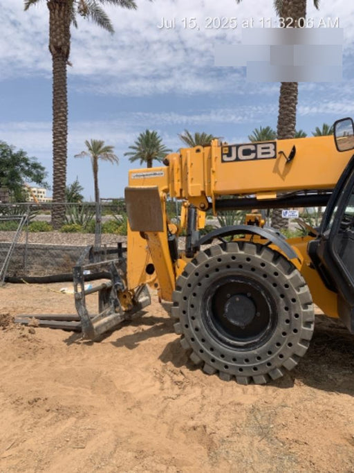 2019 JCB 510-56 74 HP w/Open ROPS, Beacon, Aux Hydraulics, Worklights, Solid Tires w/60" Carriage/Forks
