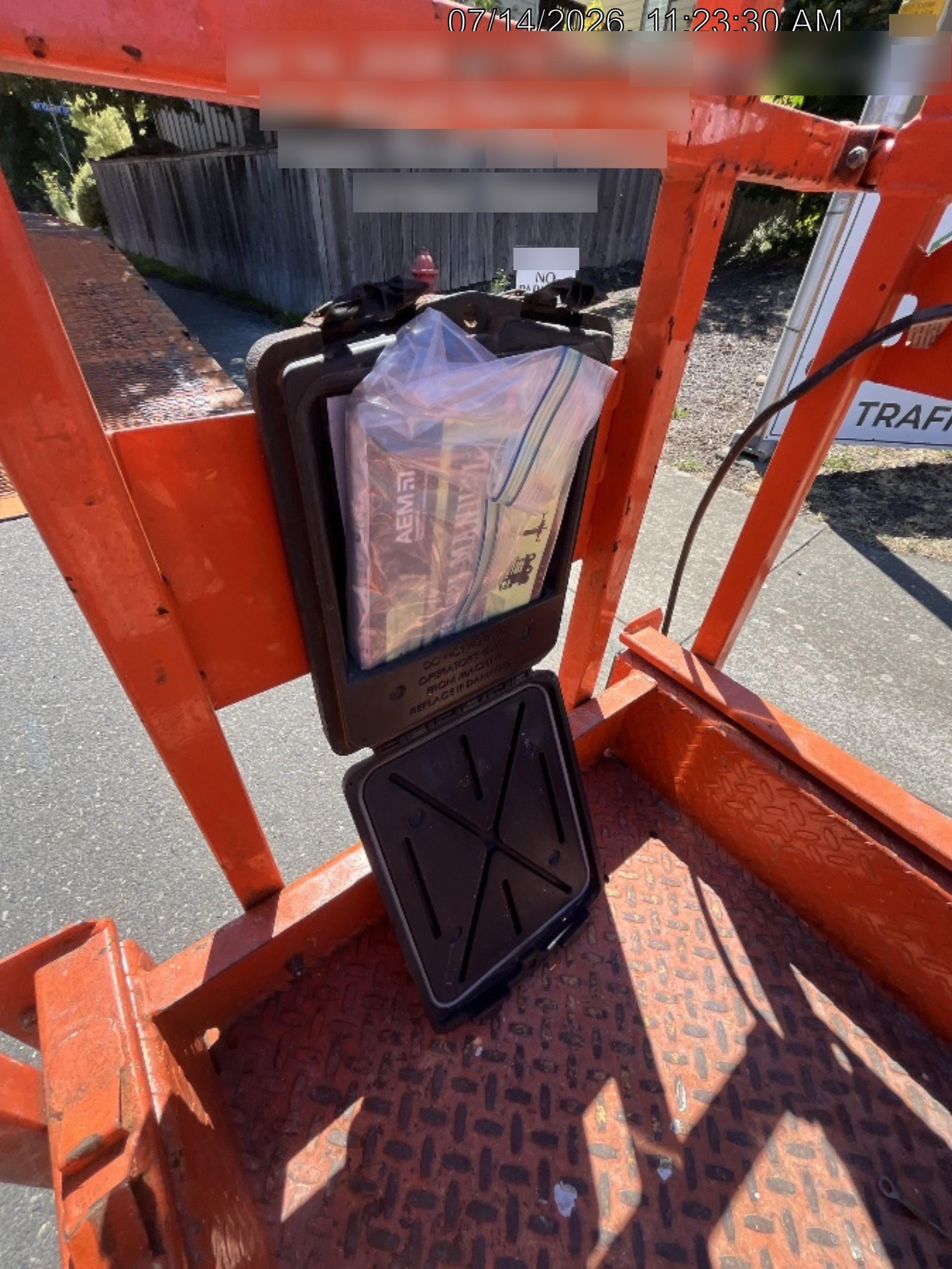 2022 JLG ES1330L