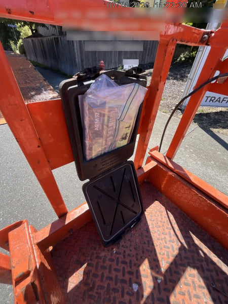 2022 JLG ES1330L