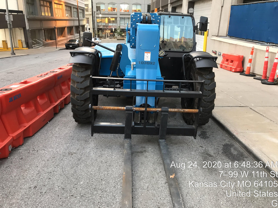 2020 Genie GTH-636 Cab/Heat/Air, Solid Tires, Work Lights, Beacon, Aux Hydraulics, Back up Alarm