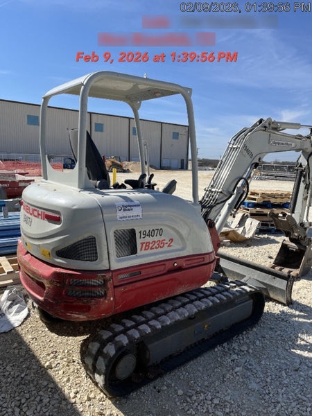 2021 TAKEUCHI TB235-2R