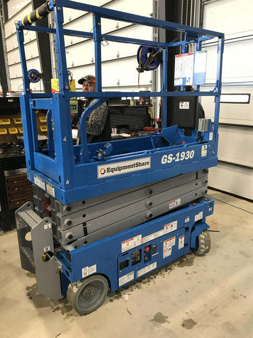 2020 Genie GS-1930 Solid Non Marking Tires, Beacon, Folding rails with half height swing gate